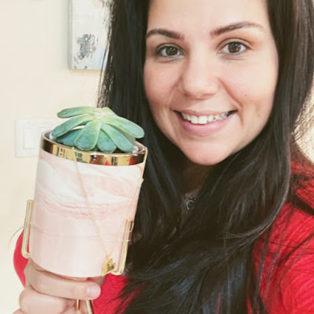 Meet your Posher, Lissette